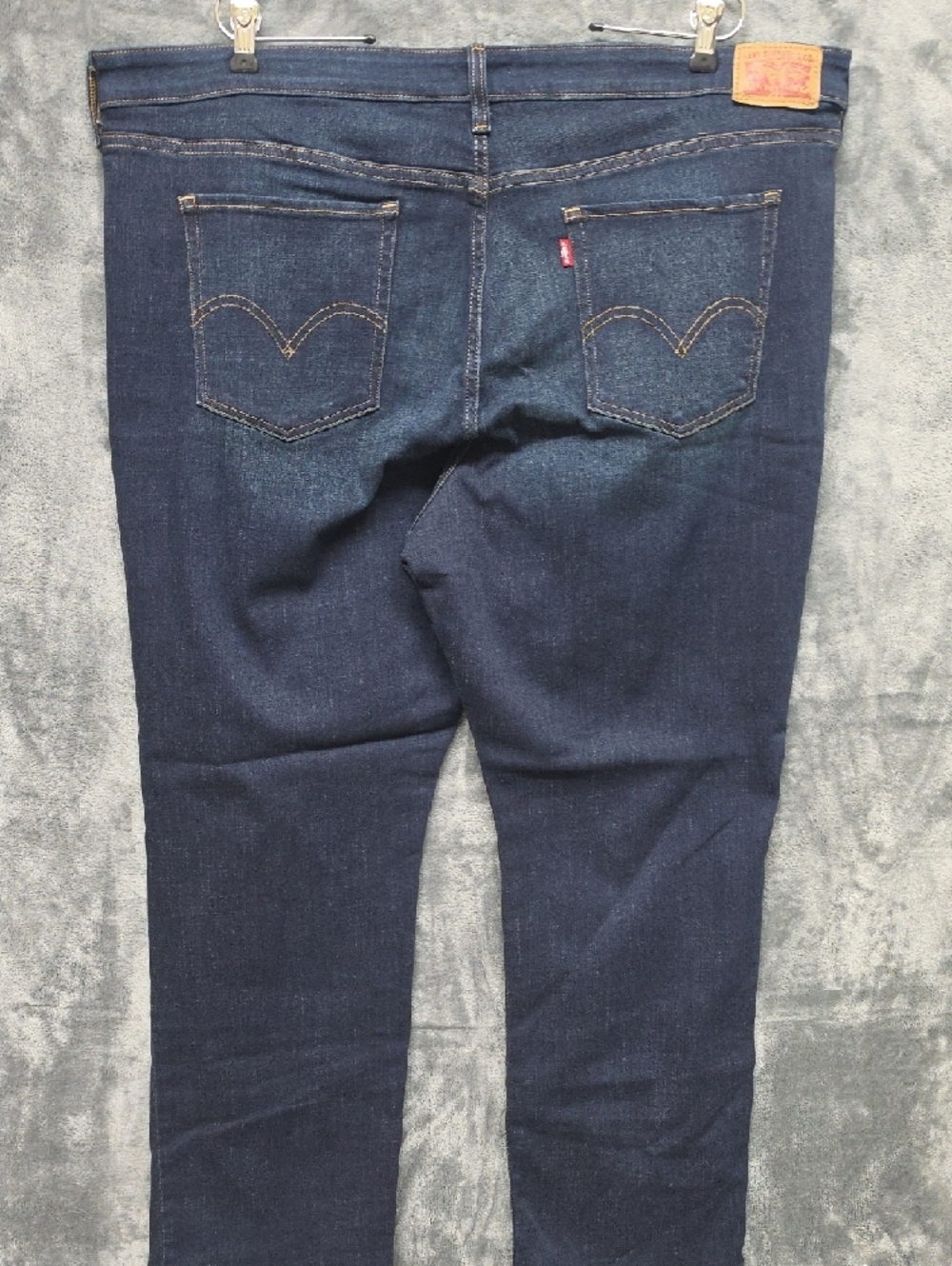 Levi's Women's Straight Leg Jeans in Indigo Blue sz 24W - Picture 4 of 7